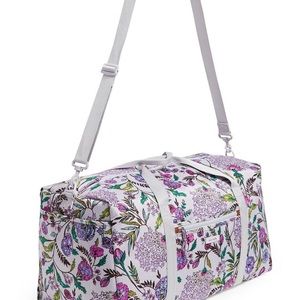 Vera Bradley Bags - Vera Bradley travel bag Vera Bradley Bags - Vera Bradley travel bag